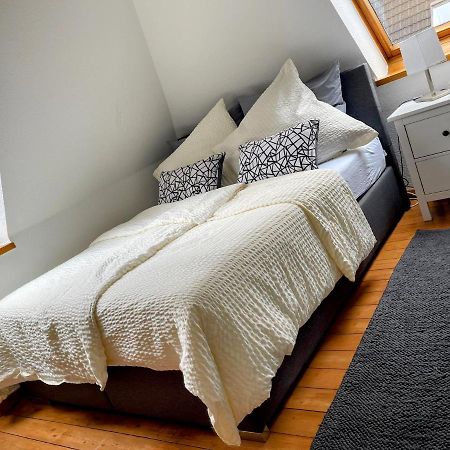 *To Hus* Wohnung Am Rande Von Jever Luaran gambar