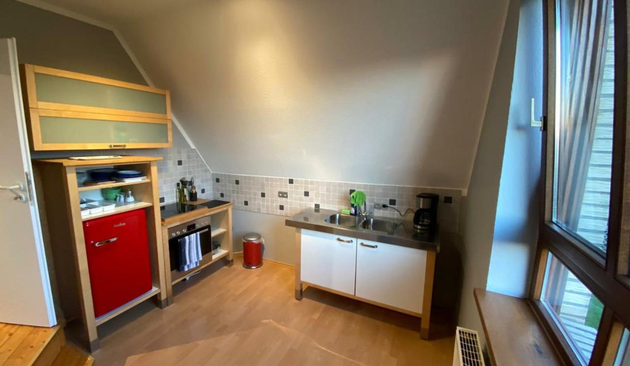 *To Hus* Wohnung Am Rande Von Jever Luaran gambar