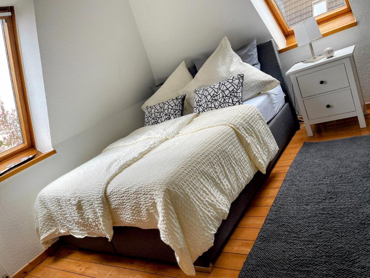 *To Hus* Wohnung Am Rande Von Jever Luaran gambar